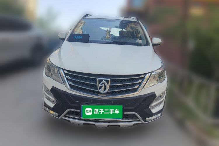Used Baojun 560 2016 1.8L Manual Luxury Edition Front