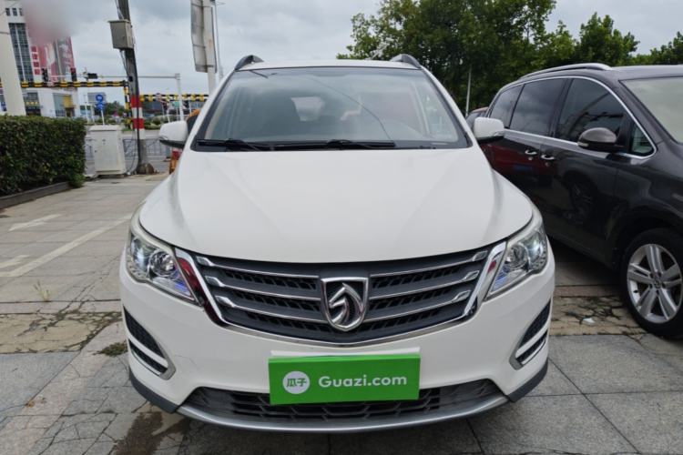Used Baojun 560 2016 1.8L Manual Value Edition Front