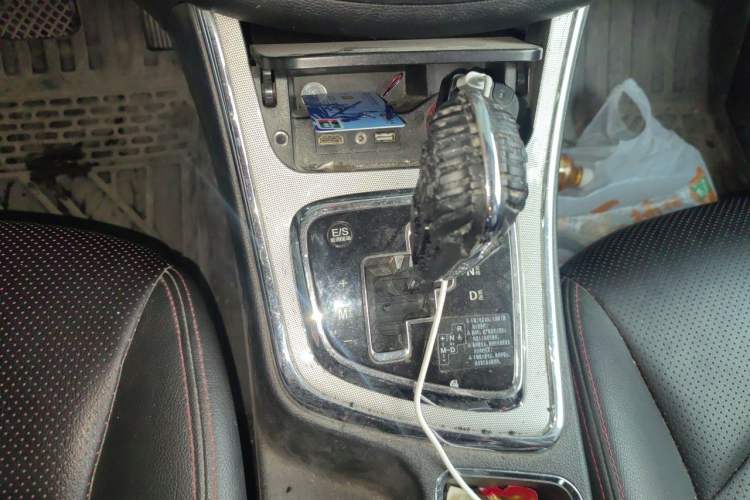 Used Baojun 560 2016 1.8L iAMT Luxury Model Gear Lever