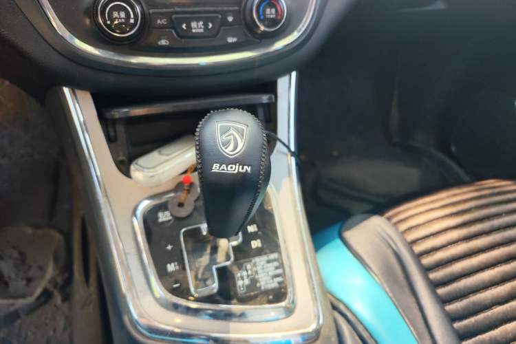 Used Baojun 560 2016 1.8L iAMT Luxury Model Gear Lever
