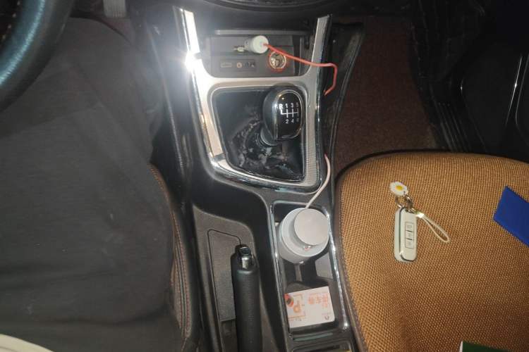 Used Baojun 560 2016 1.8L Manual Luxury Edition Gear Lever