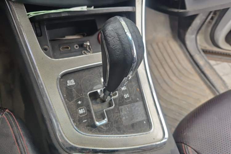Used Baojun 560 2016 1.8L iAMT Luxury Model Gear Lever