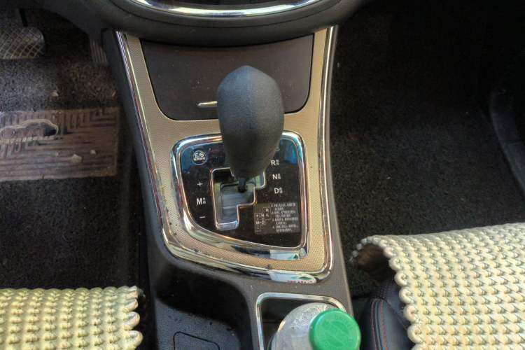 Used Baojun 560 2016 1.8L iAMT Luxury Model Gear Lever