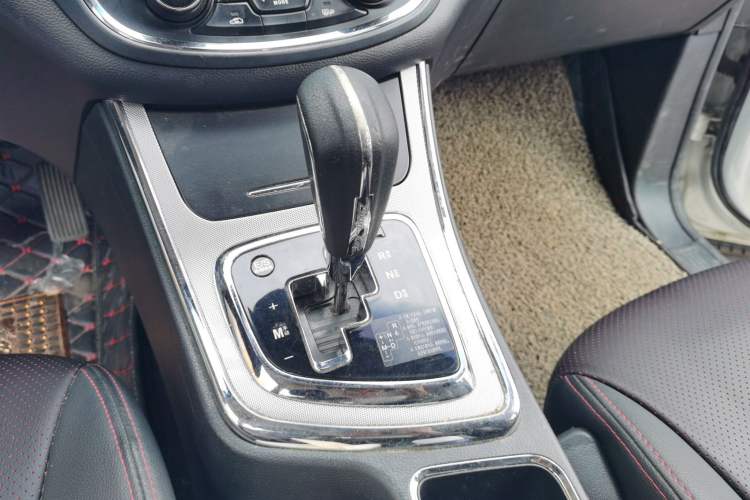 Used Baojun 560 2016 1.8L iAMT Luxury Model Gear Lever