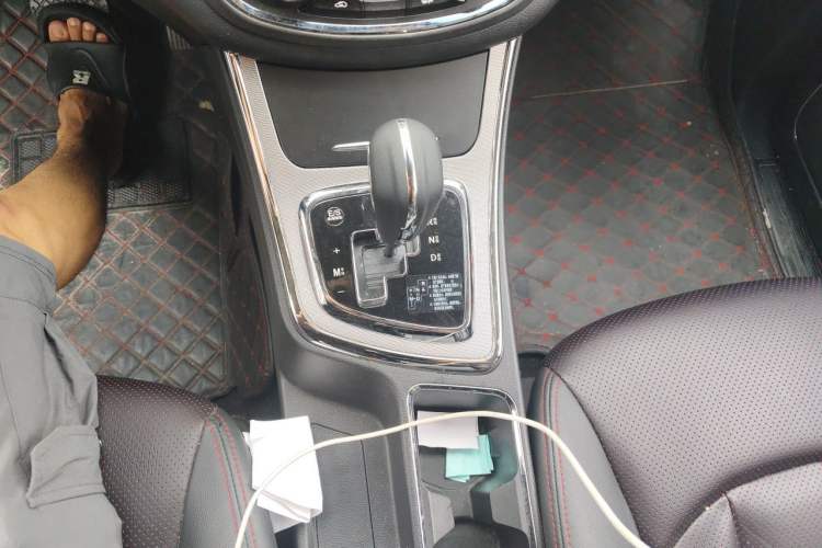 Used Baojun 560 2016 1.8L iAMT Luxury Model Gear Lever