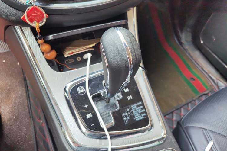 Used Baojun 560 2016 1.8L iAMT Luxury Model Gear Lever