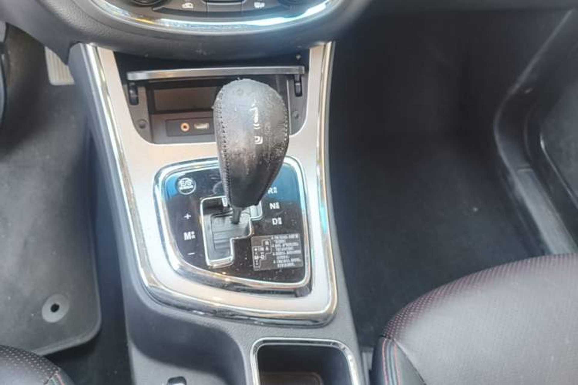 Used Baojun 560 2016 1.8L iAMT Luxury Model Gear Lever