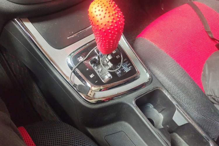 Used Baojun 560 2016 1.8L iAMT Luxury Model Gear Lever