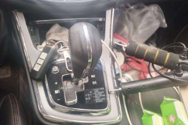 Used Baojun 560 2016 1.8L iAMT Luxury Model Gear Lever