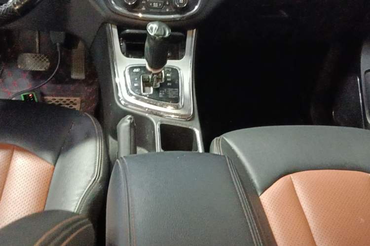 Used Baojun 560 2016 1.8L iAMT Elite Edition Gear Lever