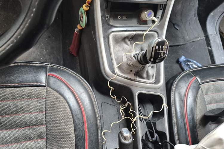 Used Baojun 560 2016 1.8L Manual Comfort Edition Gear Lever