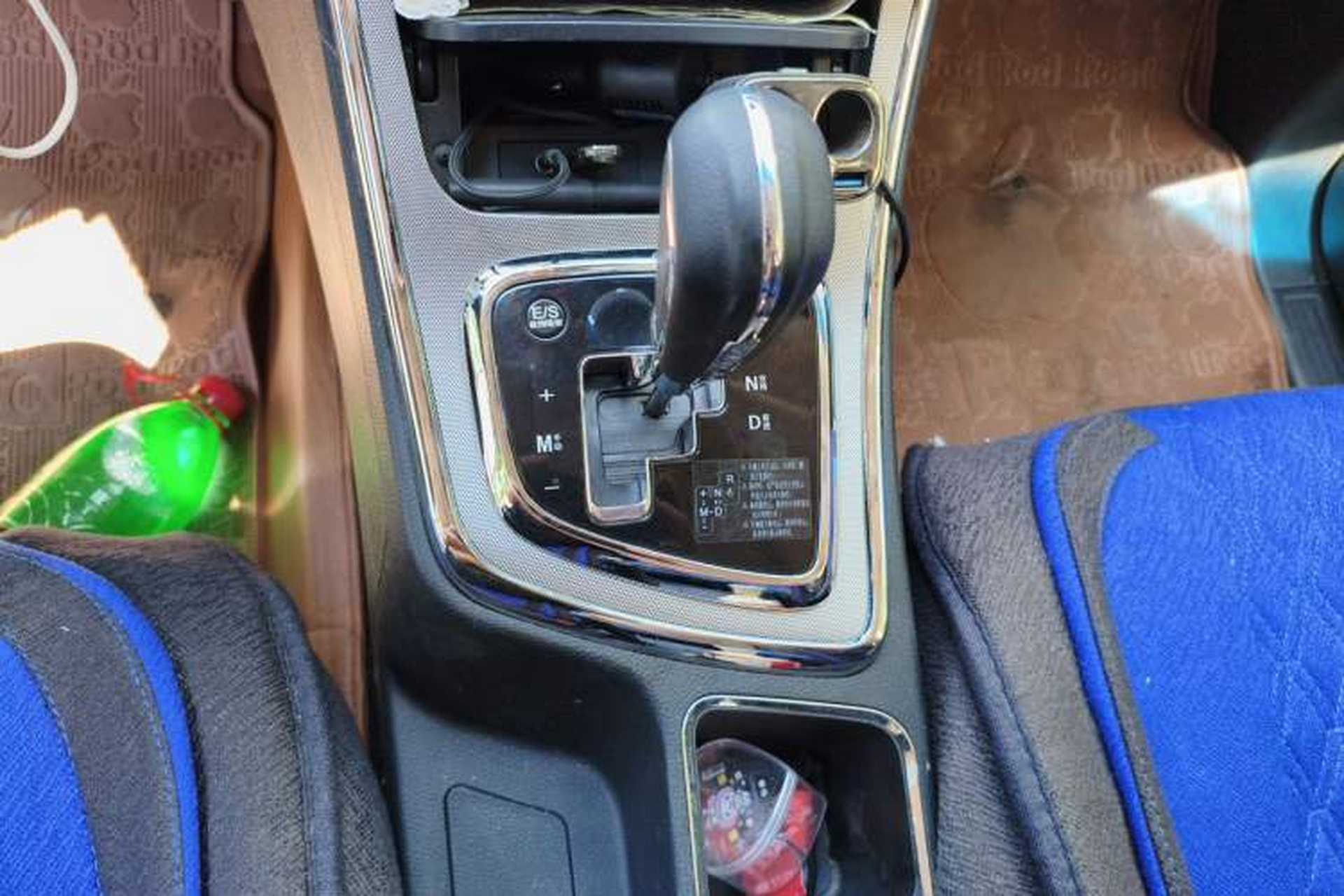 Used Baojun 560 2016 1.8L iAMT Luxury Model Gear Lever