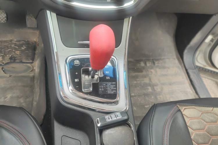 Used Baojun 560 2016 1.8L iAMT Luxury Model Gear Lever