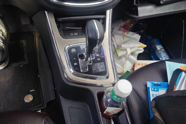 Used Baojun 560 2016 1.8L iAMT Luxury Model Gear Lever