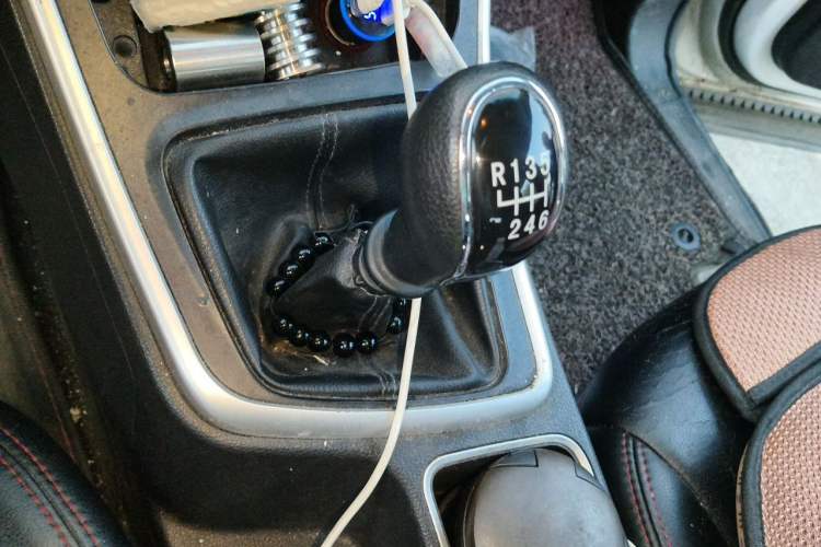 Used Baojun 560 2016 1.5T Manual Comfort Edition Gear Lever