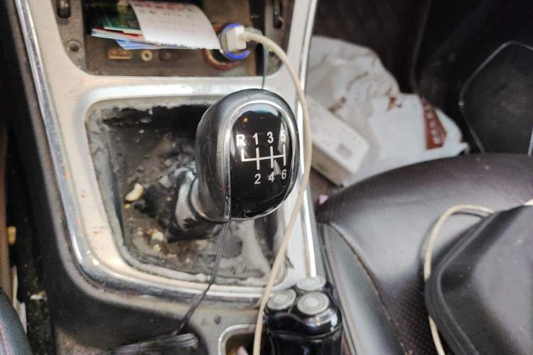 Used Baojun 560 2016 1.8L Manual Luxury Edition Gear Lever