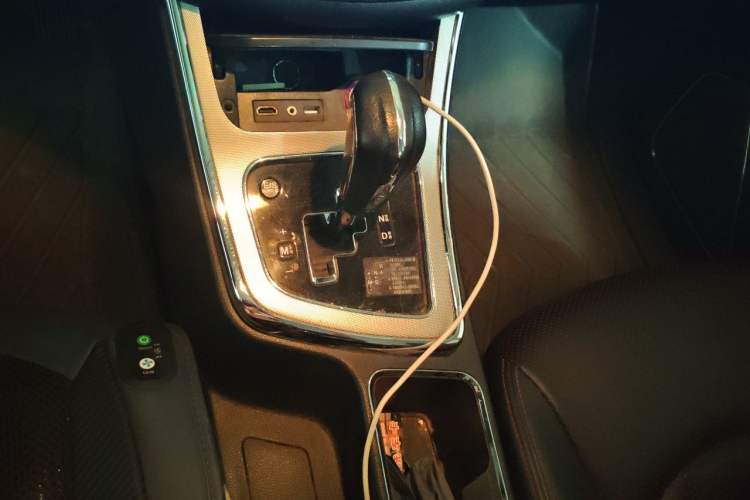 Used Baojun 560 2016 1.8L iAMT Luxury Model Gear Lever