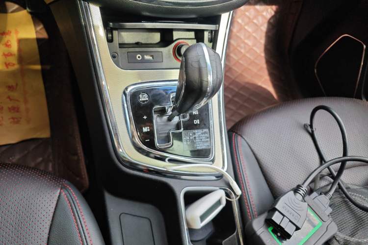 Used Baojun 560 2016 1.8L iAMT Luxury Model Gear Lever