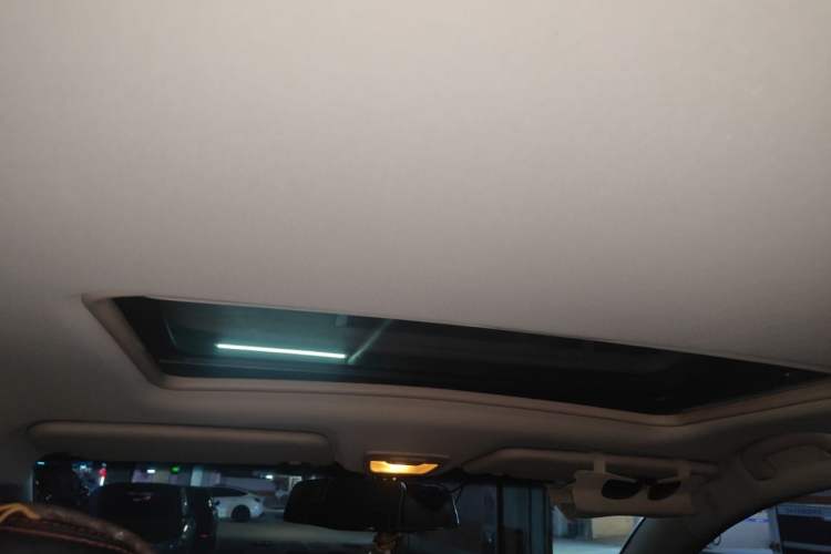 Used Baojun 560 2016 1.8L Manual Luxury Edition Headliner