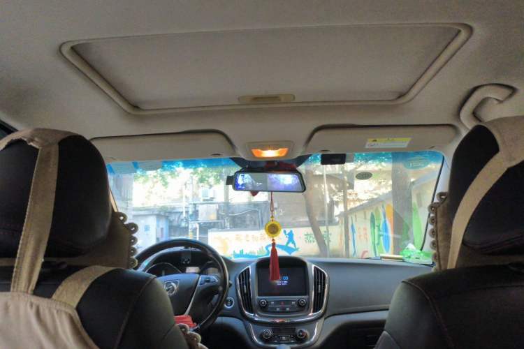 Used Baojun 560 2016 1.8L iAMT Luxury Model Headliner