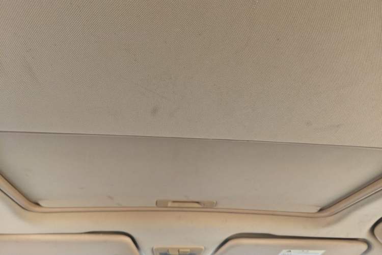 Used Baojun 560 2016 1.8L Manual Luxury Edition Headliner