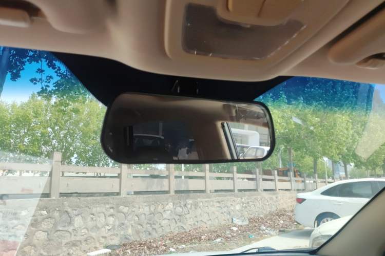 Used Baojun 560 2016 1.8L iAMT Luxury Model Headliner