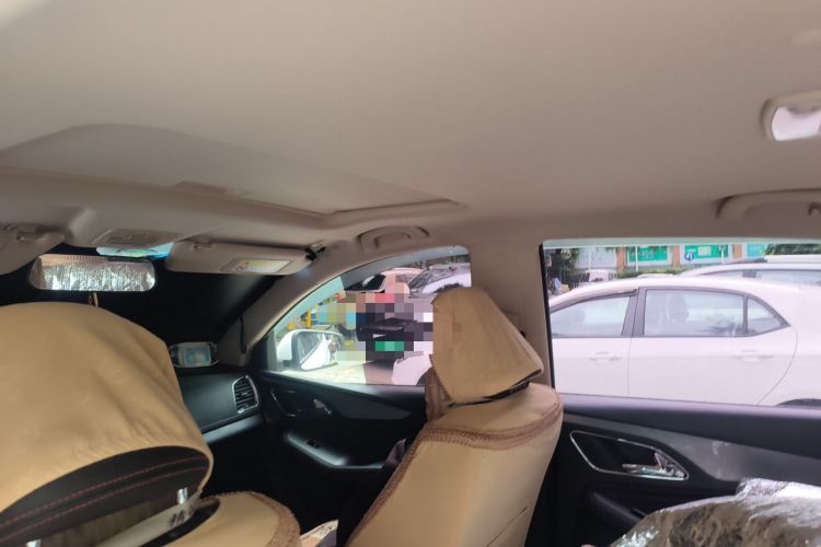 Used Baojun 560 2016 1.8L iAMT Luxury Model Headliner