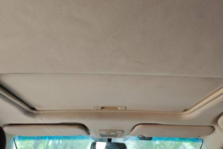 Used Baojun 560 2016 1.8L iAMT Luxury Model Headliner