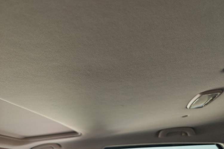 Used Baojun 560 2016 1.5T Manual Luxury Model Headliner