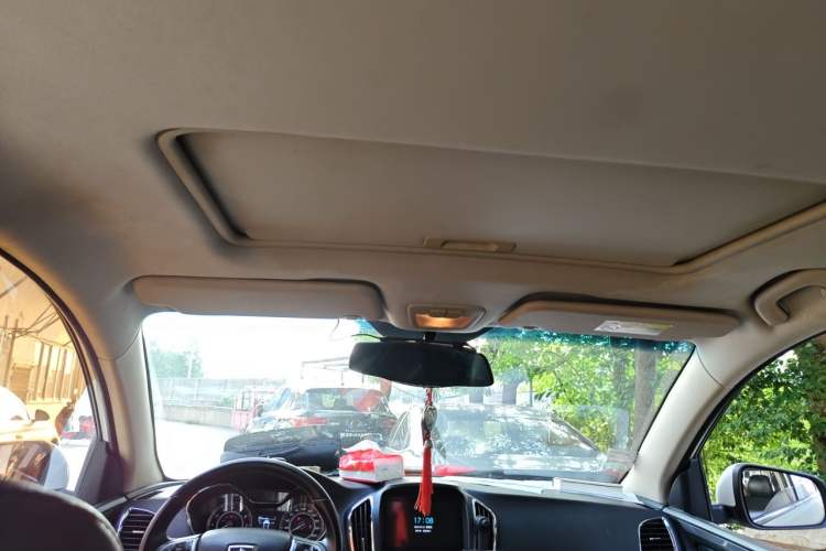 Used Baojun 560 2016 1.8L Manual Luxury Edition Headliner