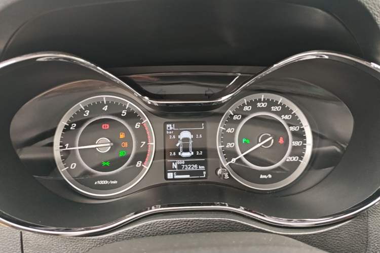 Used Baojun 560 2016 1.8L iAMT Luxury Model Instrument Cluster