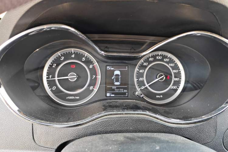Used Baojun 560 2016 1.5T Manual Elite Edition Instrument Cluster