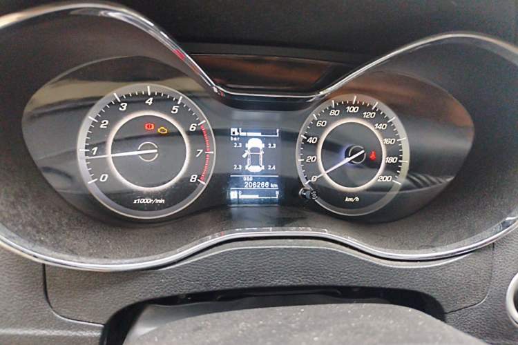 Used Baojun 560 2016 1.5T Manual Luxury Model Instrument Cluster