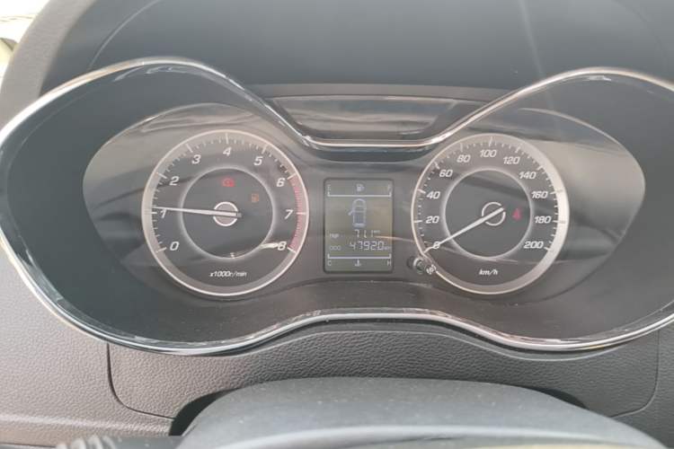 Used Baojun 560 2016 1.8L Manual Value Edition Instrument Cluster