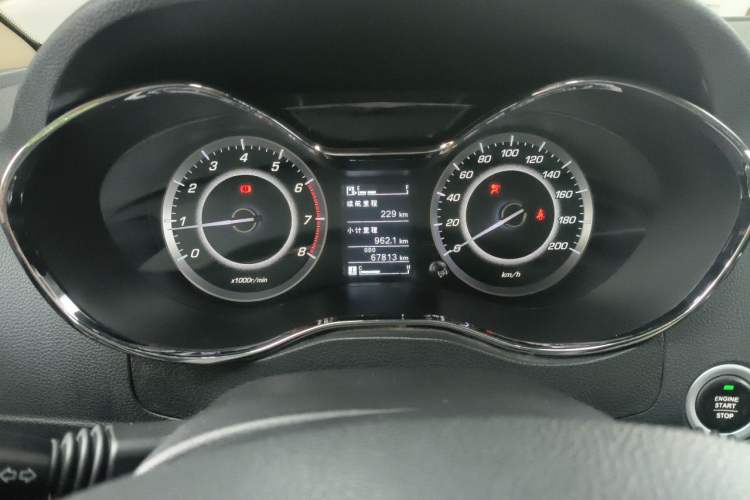 Used Baojun 560 2016 1.5T Manual Luxury Model Instrument Cluster