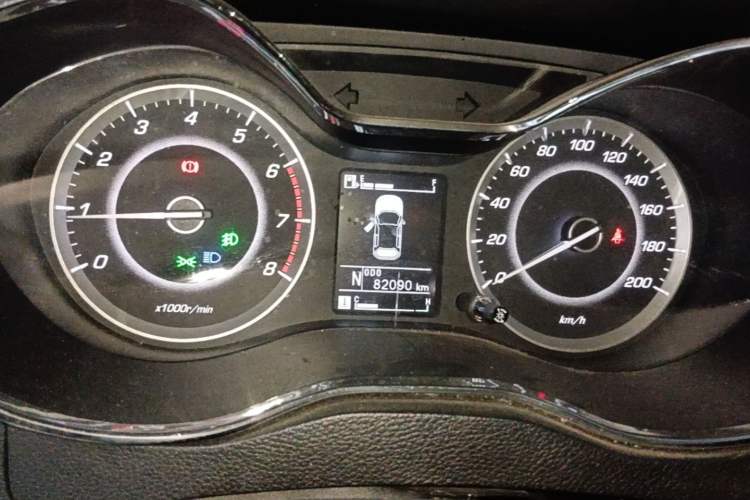 Used Baojun 560 2016 1.8L iAMT Elite Edition Instrument Cluster
