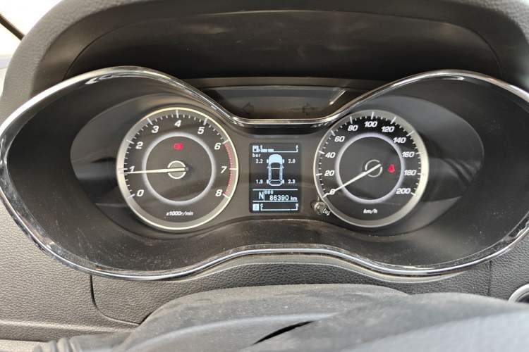 Used Baojun 560 2016 1.8L iAMT Luxury Model Instrument Cluster