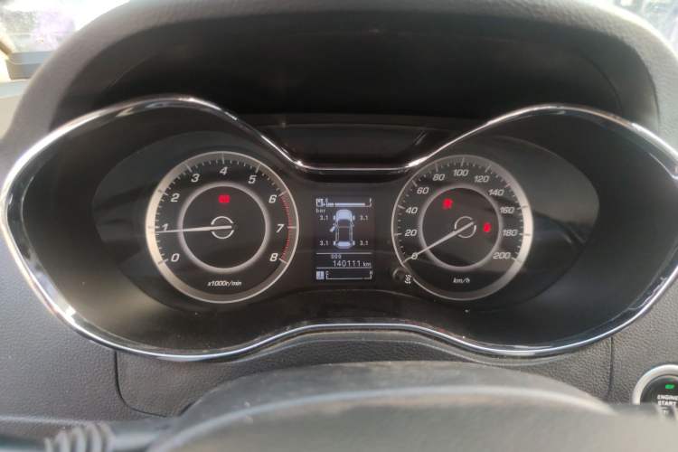 Used Baojun 560 2016 1.5T Manual Luxury Model Instrument Cluster