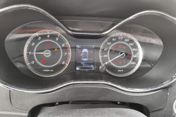 Used Baojun 560 2016 1.5T Manual Luxury Model Instrument Cluster