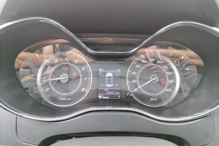 Used Baojun 560 2016 1.5T Manual Luxury Model Instrument Cluster