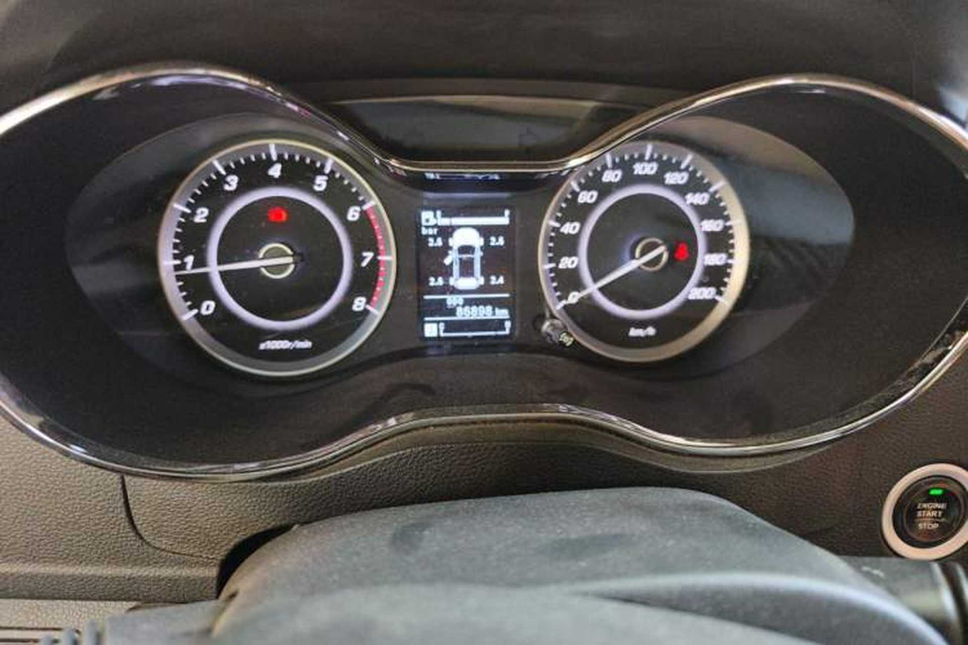 Used Baojun 560 2016 1.5T Manual Luxury Model Instrument Cluster