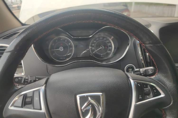 Used Baojun 560 2016 1.8L iAMT Luxury Model Instrument Cluster