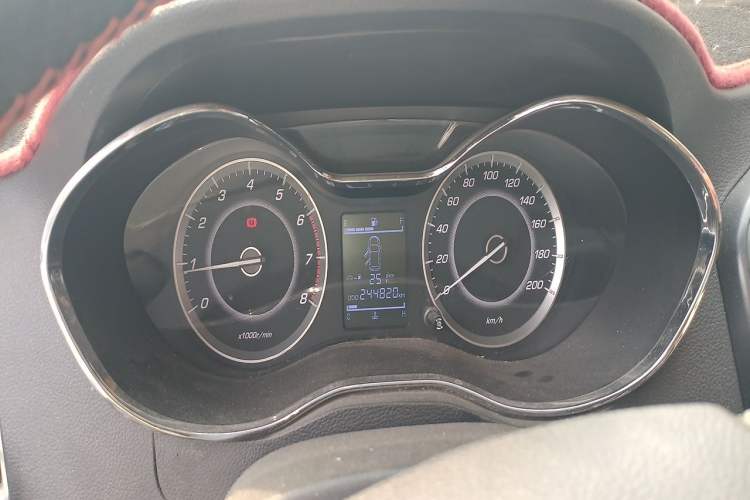 Used Baojun 560 2016 1.8L Manual Value Edition Instrument Cluster