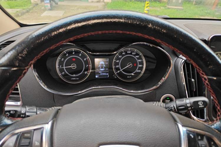 Used Baojun 560 2016 1.5T Manual Luxury Model Instrument Cluster
