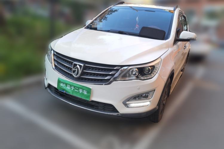 Used Baojun 560 2016 1.8L Manual Luxury Edition Guazi used car, China used car export, Used car for sale, Used cars, Cheapest cars for sale
