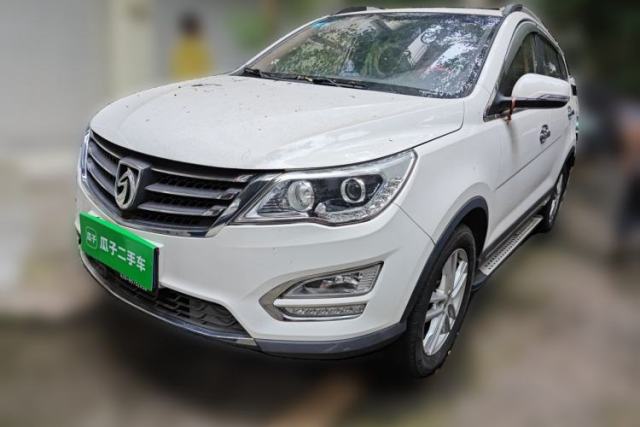 Used Baojun 560 2016 1.8L Manual Comfort Edition