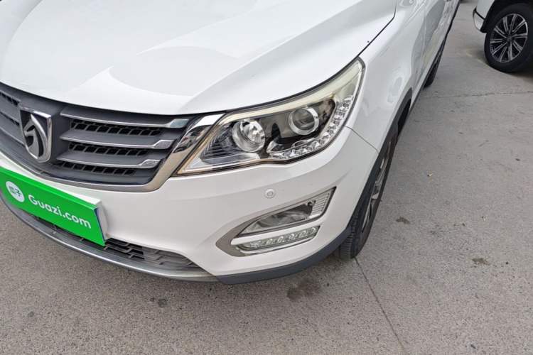 Used Baojun 560 2016 1.8L Manual Luxury Edition Left Front Headlight
