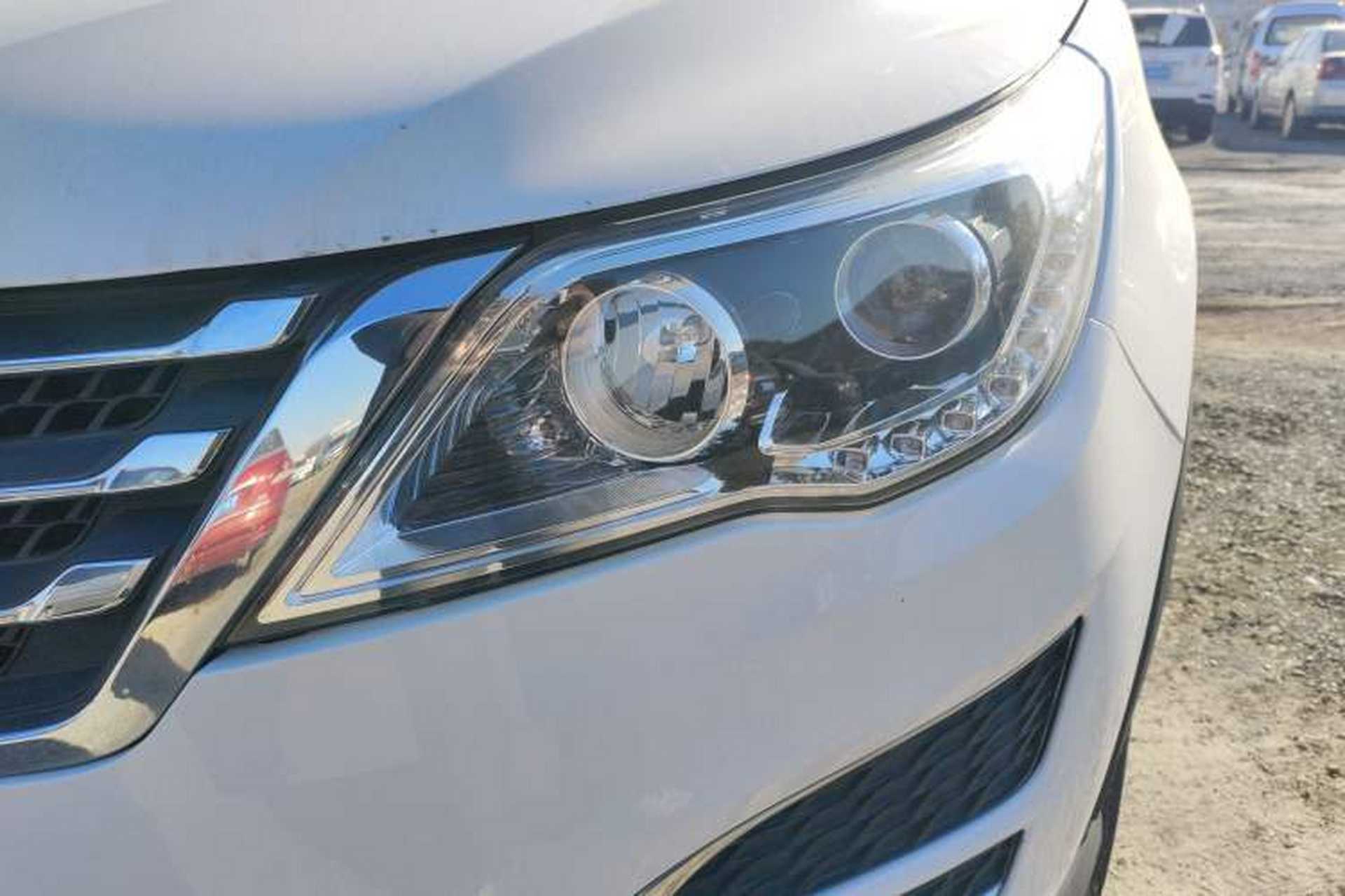 Used Baojun 560 2016 1.8L Manual Value Edition Left Front Headlight