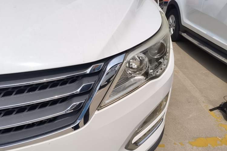 Used Baojun 560 2016 1.8L Manual Value Edition Left Front Headlight