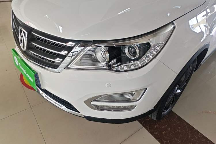 Used Baojun 560 2016 1.8L iAMT Luxury Model Left Front Headlight